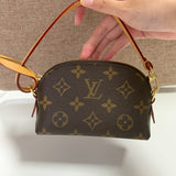 Mini Chain Crossbody Pouch