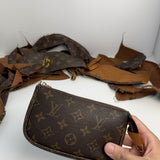 Medium Pochette – Natural Trim